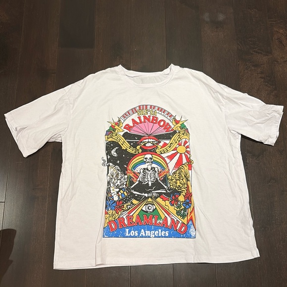 graphic tee - Picture 1 of 1